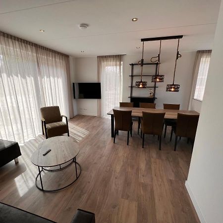 Luxe Villa Op Vakantiepark De Koorn-Aar 덴버크 외부 사진