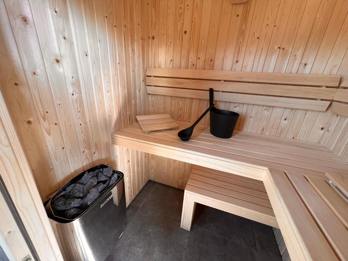 Luxe Villa Op Vakantiepark De Koorn-Aar 덴버크 외부 사진
