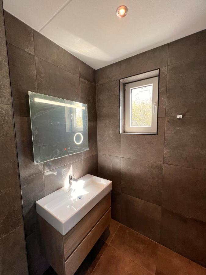 Luxe Villa Op Vakantiepark De Koorn-Aar 덴버크 외부 사진