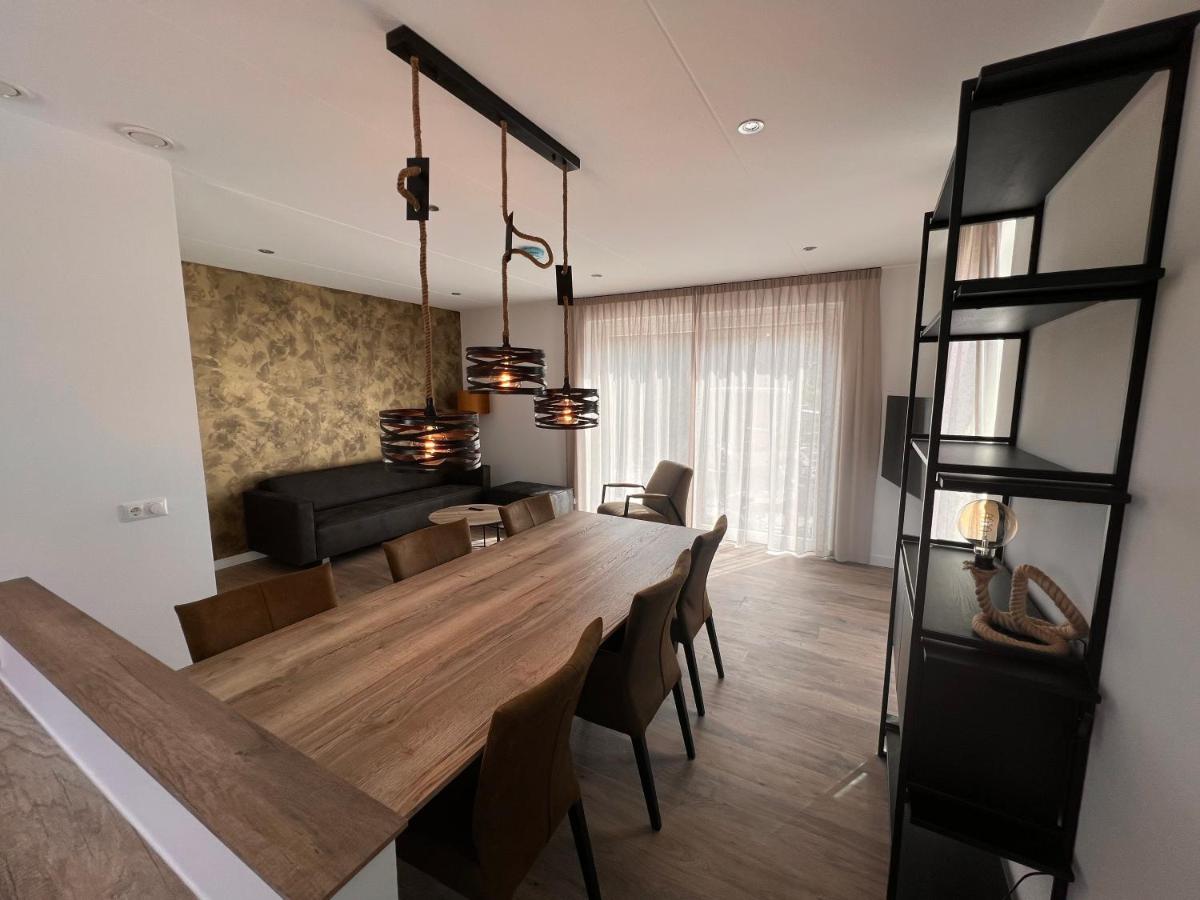 Luxe Villa Op Vakantiepark De Koorn-Aar 덴버크 외부 사진